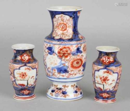 Three pieces of 19th century Japanese Imaria porcelain vases with floral and gold decors. Larger has