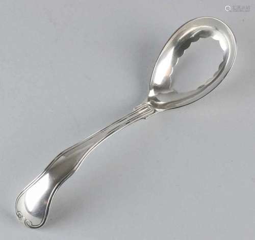 Silver egg spoon, 833/000, with a stem with a raised edge. MT .: Van Kempen, Voorschoten, jl.:s: