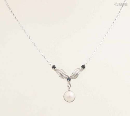 Silver choker, 835/000, with 3 blue stones and a pearl, with cobra-necklace. length 42 cm. about 5.1