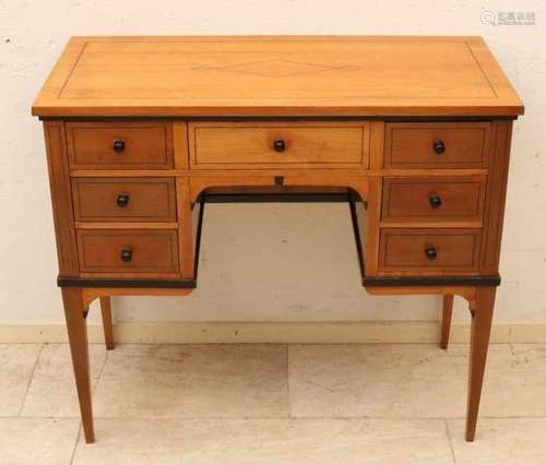 19th Century German ash-wood veneer Biedermeier-style ladies' writing desk with bandintarsia and