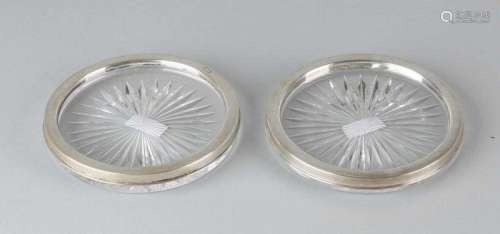 Two crystal bottle boxes with star on the bottom with a silver edge, MT .: Burger & Zonen, Haarlem