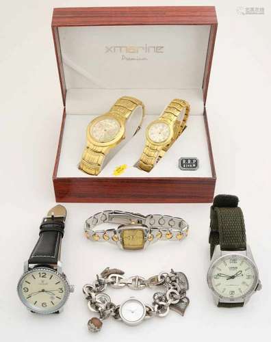 Various watches with a cassette with a set with 2 double watches, Xmarine, a lorus sports watch, a