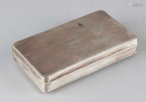 Silver box, 833/000, rectangular model with rib decor and hinged lid. MT .: EEDenekamp, ​​