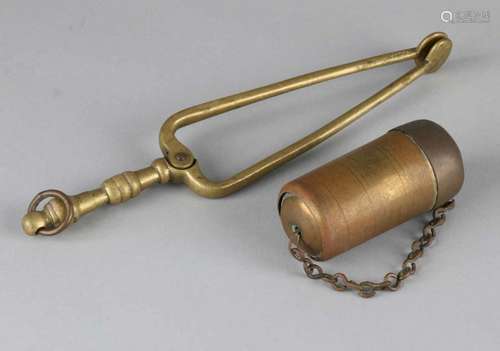 Antique 19th century Frisian brass collier and tinderbox for a Frisian tail clock. Size: 8 - 21