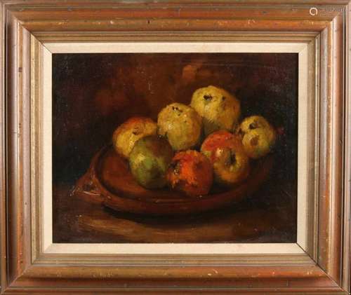 F. Boersma (Ferdinand). 1906 - 1979 Hengelo. Still life with apples. Oil paint on panel. Size: 43