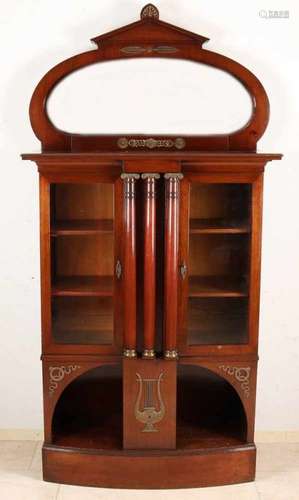 German mahogany Vertiko Empire-style cabinet + mirror uprising. Circa 1900. With brass capitellen