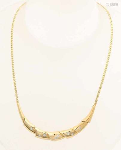Yellow gold choker, 750/000, with brilliant. choker with in the middle a flexible part consisting of