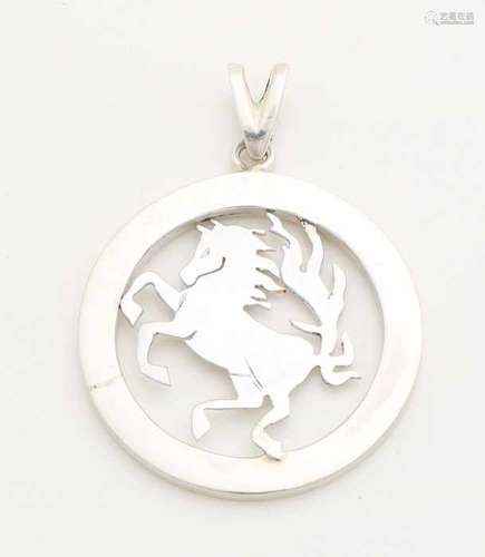 Silver pendant, 925/000, with a sawn Twente steed. ø 34 mm. about 10.9 grams. New Silberanhänger,