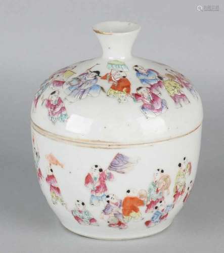 Antique Chinese porcelain Family Rose covered jar with Chinese children playing. Six signs of soil