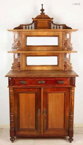 Dutch mahogany mirror mirror cabinet with carving and mirrors. Circa 1880. Size: 198 x 98 x 48 cm.