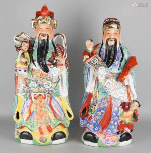 Two big old Chinese porcelain figures. Second half of the 20th century. Size: H 56 - 60 cm. In