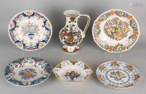 Six parts Dutch Makkum polychrome pottery. Consisting of: Jug, and five dishes. Size: 15.5 - 23