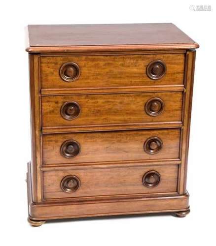 Antique English mahogany bidet chest of drawers, foldable, with ceramic ease. Circa 1900. Size: 80 x