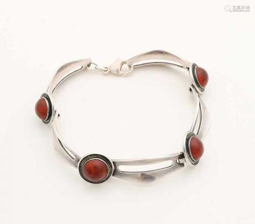 Silver bracelet, 800/000, with amber stones. Bracelet with elongated openwork links and 4 round