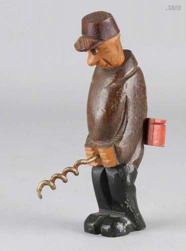 Signed German woodcarved corkscrew, polychromed. By Hyeres. Peeing hunter. Size: 13.5 cm. In good