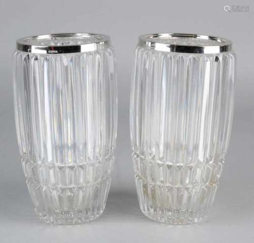 Two crystal vases with vertical cut with silver smooth edge, 800/000. ø9x16cm. In very good