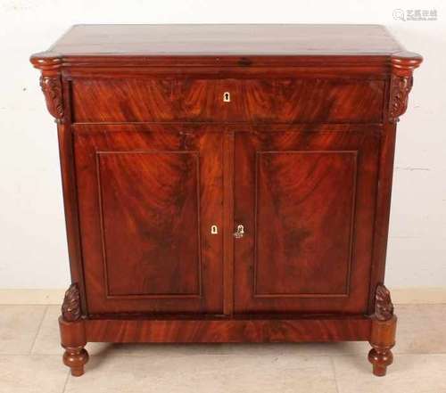 Antique Dutch mahogany penantkast. Approx. 1870. Size. 99x46x100 cm. In good condition. Antikes