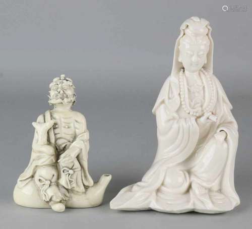 Two old / antique Chinese porcelain Blanc de Chine figures. Minimal chips geisha. Finger damaged old