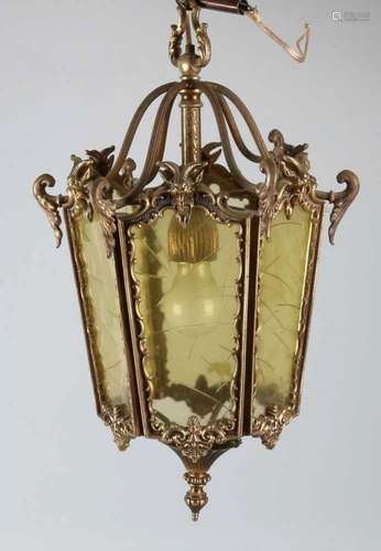 Bronze hanging lamp with bokken heads. Second half of the 20th century. Size: 52 x 30 cm ø. In