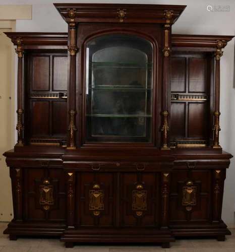 Monumental Paris historism mahogany wooden buffet cupboard. Marked: Paris EL, c. 1880, with bronze