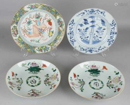 Four times 18th - 19th century Chinese porcelain plates. Consisting of: Two times Family Verte,