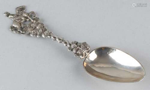 Silver occasional spoon, 835/000, with point tray, double twisted stem with floral pattern and