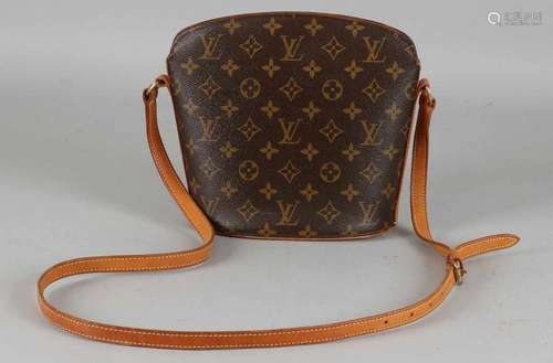 Original Louis Vuitton Paris bag. Model Shoulder Bag Salsa. Learn. Size: 22 x 24 x 6 cm. In good