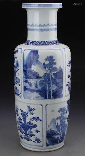 CHINESE BLUE AND WHITE VASE