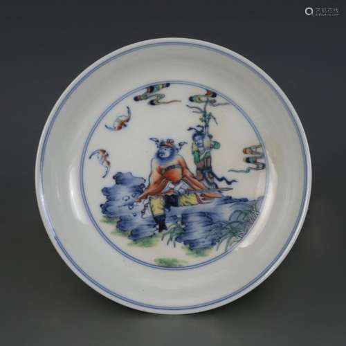 CHINESE DOUCAI PLATE WITH YONGZHENG MARK