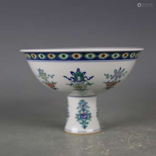 CHINESE DOUCAI STEM CUP WITH CHENGHUA MARK