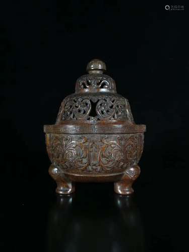 17-19TH CENTURY, A LOTUS FLOWER DESIGN THREE-FOOR  CENSER, QING DYNASTY