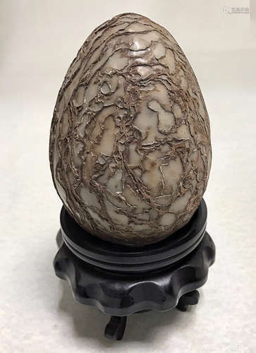 AN EGG SHAPE STRANGE STONE