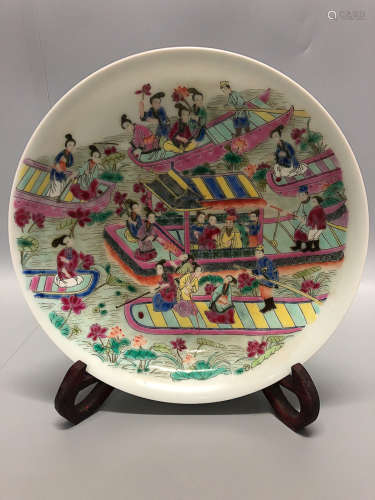 17-19TH CENTURY, A FIGURE PATTERN FAMILLE PLATE, QING DYNASTY