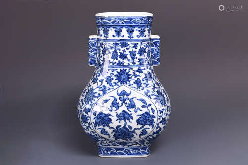 BLUE AND WHITE OPEN MEDALLION 'FLOWERS' VASE