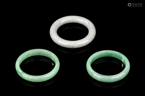 THREE JADEITE ROUND BANGLES