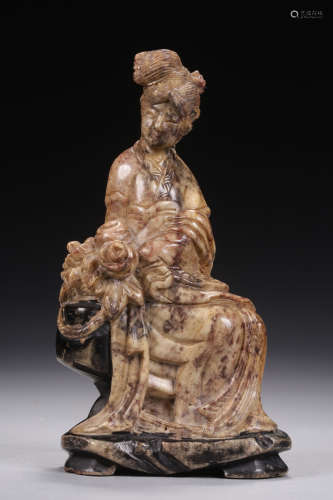 SHOUSHAN STONE CARVED AND PAINTED 'LADY' SEATED FIGURE