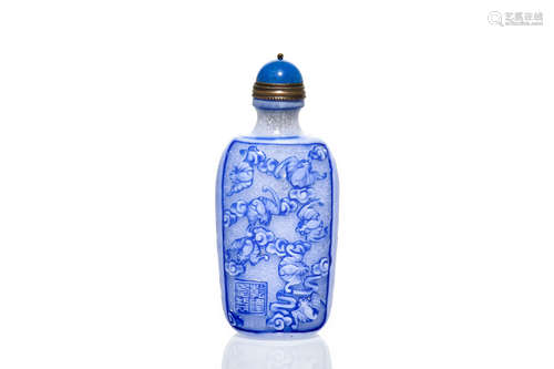 BLUE OVERLAY GLASS 'BATS AND BUTTERFLIES' SNUFF BOTTLE