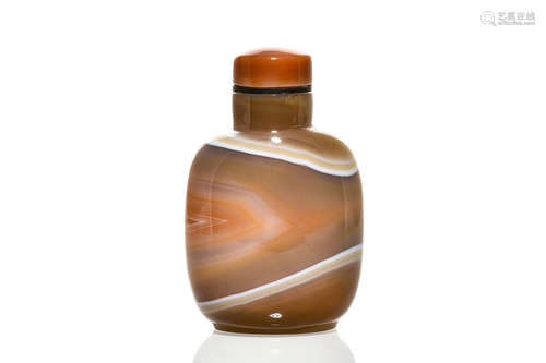 AGATE CARVED SNUFF BOTTLE