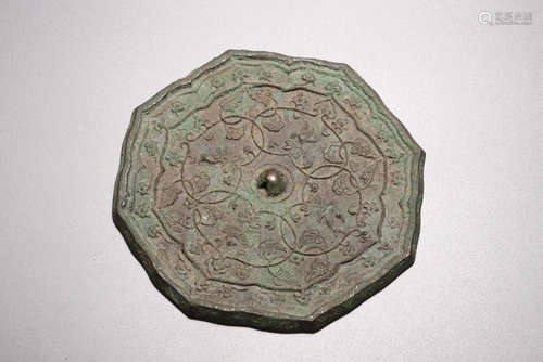 ARCHAIC BRONZE CAST MIRROR