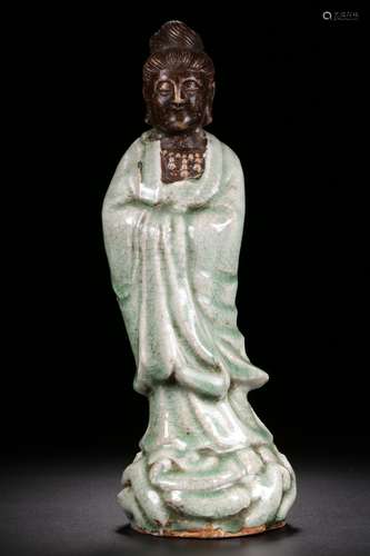 LONGQUAN WARE 'GUANYIN' STANDING FIGURE