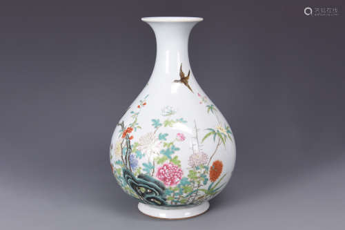 FAMILLE ROSE 'BIRDS AND FLOWERS' VASE