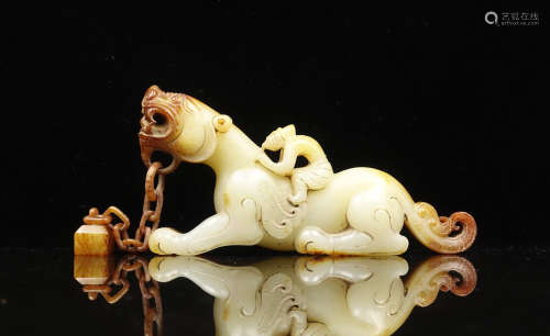 CHINESE ARCHAIC JADE CARVED BEAST