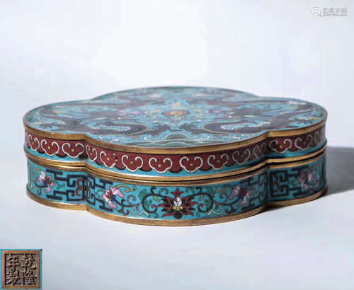 A CLOISONNE ENAMEL FLORAL SHAPED BOX