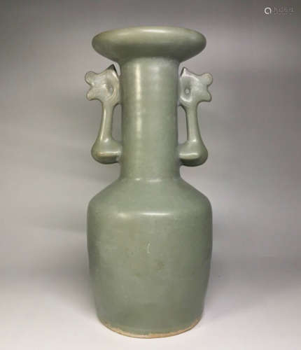 A LONGQUAN YAO DOUBLE EARS VASE