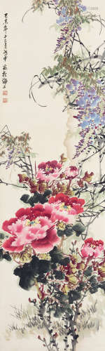 陈世中（b.1944） 己未（1979）年作 紫藤牡丹 立轴 设色纸本