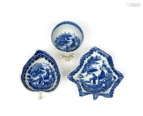 A Caughley blue and white wine taster c.1780, of deep circular form with a leaf handle, a leaf-