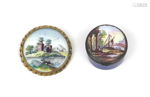 An English enamel patch box c.1780, the circular form painted to the lid with figures standing