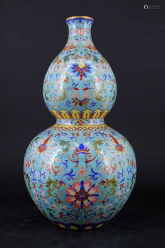 Large Chinese Qing Porcelain Famille Rose Gourd Va