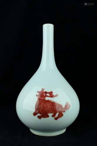 Chinese Qing Porcelain Vase