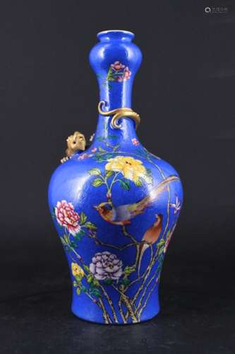 Chinese Qing Porcelain Famille Rose Vase